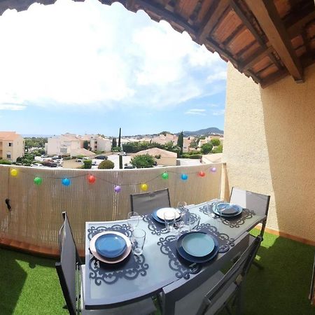 Superbe Appartement Avec Balcon Vue Mer ! Carqueiranne Exteriör bild