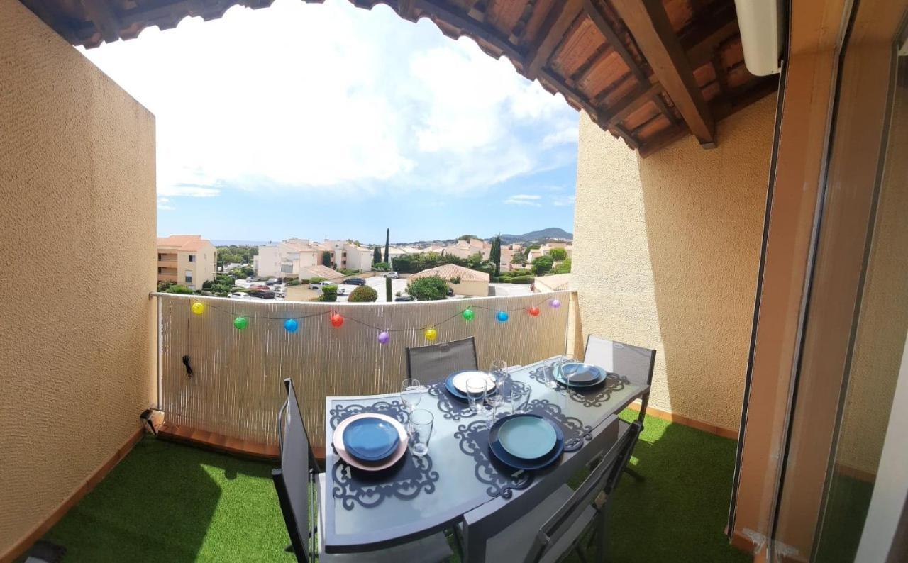Superbe Appartement Avec Balcon Vue Mer ! Carqueiranne Exteriör bild